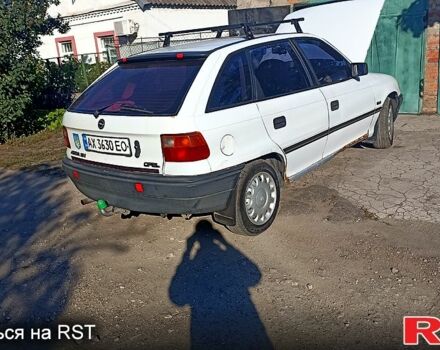 Белый Опель Астра, объемом двигателя 1.6 л и пробегом 0 тыс. км за 1450 $, фото 3 на Automoto.ua