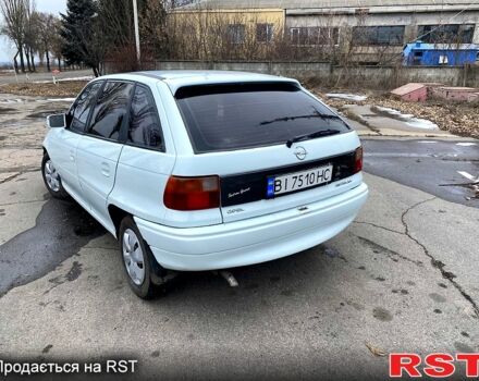 Белый Опель Астра, объемом двигателя 1.4 л и пробегом 100 тыс. км за 1500 $, фото 2 на Automoto.ua