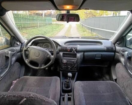 Белый Опель Астра, объемом двигателя 1.6 л и пробегом 295 тыс. км за 1400 $, фото 10 на Automoto.ua