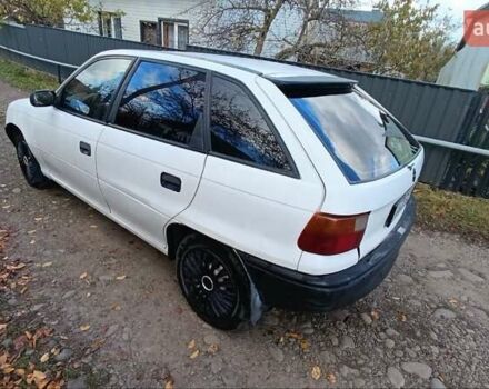 Білий Опель Астра, об'ємом двигуна 1.6 л та пробігом 296 тис. км за 1300 $, фото 5 на Automoto.ua