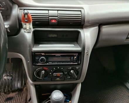 Опель Астра 1995 в Корсунь-Шевченковском на Automoto.ua Белый Опель Астра, объемом двигателя 1.4 л и пробегом 312 тыс. км за 1100 $, фото 12 на Automoto.ua