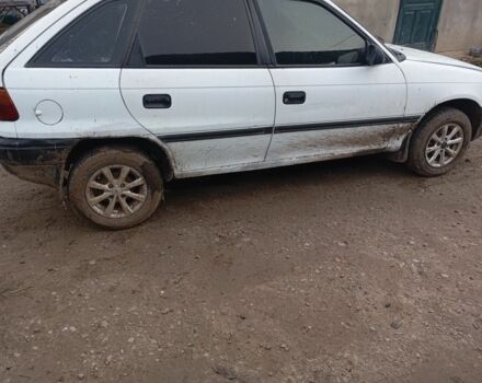 Белый Опель Астра, объемом двигателя 1.7 л и пробегом 450 тыс. км за 1200 $, фото 2 на Automoto.ua