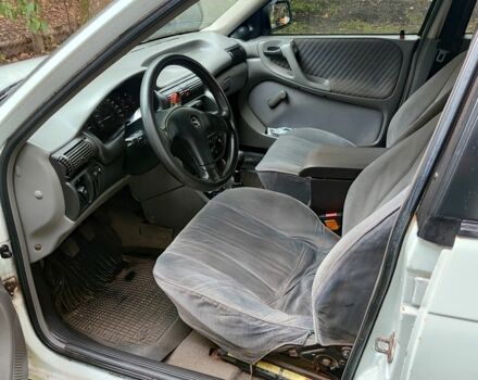 Опель Астра 1995 в Корсунь-Шевченковском на Automoto.ua Белый Опель Астра, объемом двигателя 1.4 л и пробегом 312 тыс. км за 1100 $, фото 15 на Automoto.ua