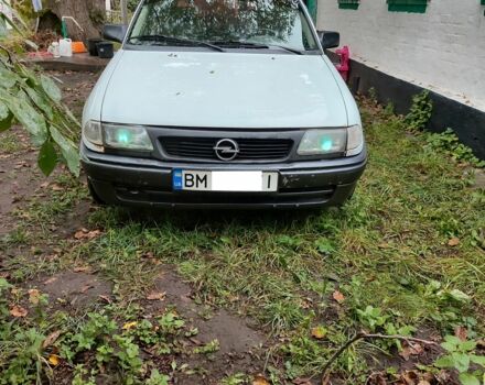 Опель Астра 1995 в Корсунь-Шевченковском на Automoto.ua Белый Опель Астра, объемом двигателя 1.4 л и пробегом 312 тыс. км за 1100 $, фото 3 на Automoto.ua