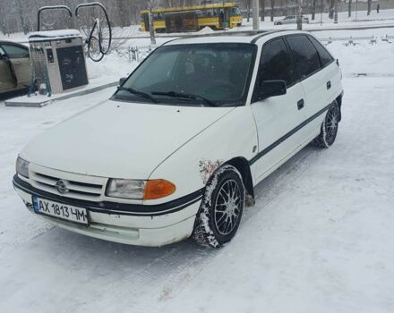 Белый Опель Астра, объемом двигателя 1.4 л и пробегом 320 тыс. км за 1499 $, фото 2 на Automoto.ua