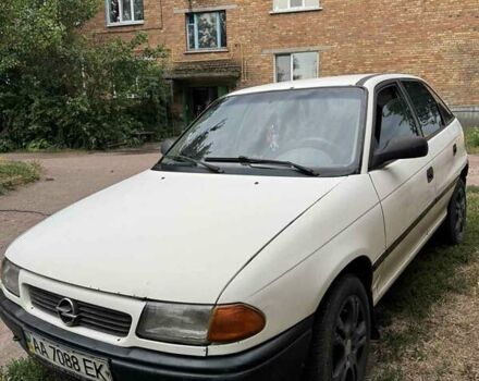 Белый Опель Астра, объемом двигателя 1.6 л и пробегом 10 тыс. км за 2000 $, фото 1 на Automoto.ua