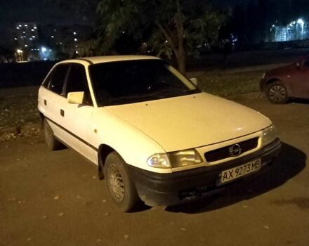 Белый Опель Астра, объемом двигателя 1.4 л и пробегом 350 тыс. км за 2132 $, фото 2 на Automoto.ua