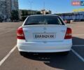 Белый Опель Астра, объемом двигателя 1.4 л и пробегом 200 тыс. км за 2500 $, фото 4 на Automoto.ua