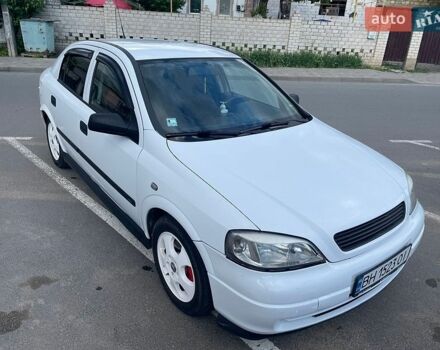 Белый Опель Астра, объемом двигателя 2 л и пробегом 239 тыс. км за 3400 $, фото 1 на Automoto.ua