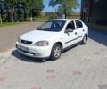 Белый Опель Астра, объемом двигателя 1.4 л и пробегом 380 тыс. км за 1350 $, фото 1 на Automoto.ua