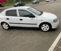 Белый Опель Астра, объемом двигателя 2 л и пробегом 239 тыс. км за 3250 $, фото 11 на Automoto.ua