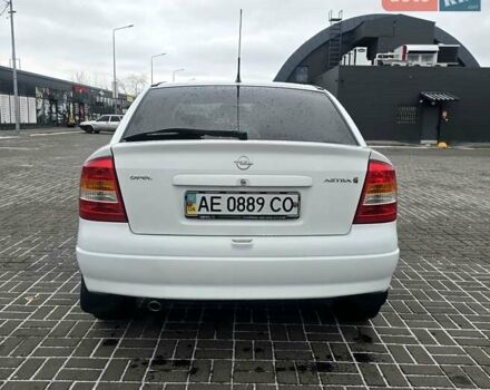 Белый Опель Астра, объемом двигателя 1.2 л и пробегом 263 тыс. км за 2999 $, фото 7 на Automoto.ua