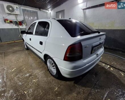 Белый Опель Астра, объемом двигателя 1.6 л и пробегом 256 тыс. км за 2500 $, фото 1 на Automoto.ua