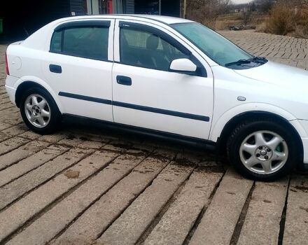 Білий Опель Астра, об'ємом двигуна 1.4 л та пробігом 180 тис. км за 3800 $, фото 1 на Automoto.ua