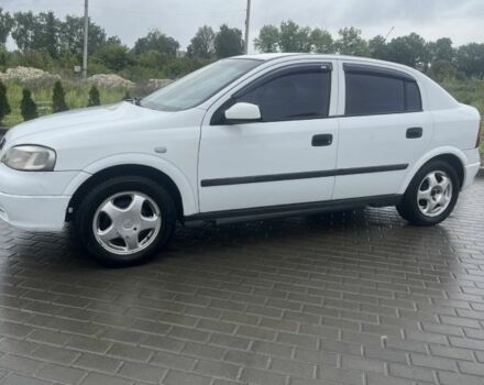 Белый Опель Астра, объемом двигателя 1.6 л и пробегом 285 тыс. км за 2200 $, фото 2 на Automoto.ua