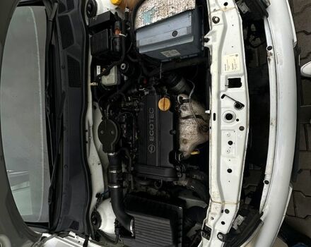 Білий Опель Астра, об'ємом двигуна 1.2 л та пробігом 360 тис. км за 3200 $, фото 1 на Automoto.ua