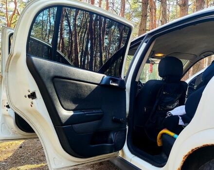 Белый Опель Астра, объемом двигателя 1.4 л и пробегом 274 тыс. км за 3100 $, фото 6 на Automoto.ua