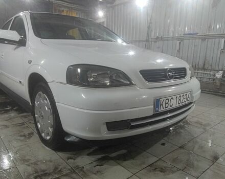 Белый Опель Астра, объемом двигателя 0 л и пробегом 310 тыс. км за 2200 $, фото 2 на Automoto.ua