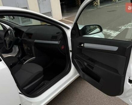 Белый Опель Астра, объемом двигателя 1.6 л и пробегом 238 тыс. км за 5550 $, фото 30 на Automoto.ua