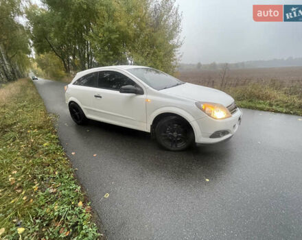 Белый Опель Астра, объемом двигателя 1.6 л и пробегом 224 тыс. км за 3999 $, фото 1 на Automoto.ua