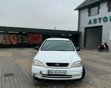 Белый Опель Астра, объемом двигателя 1.72 л и пробегом 230 тыс. км за 2800 $, фото 1 на Automoto.ua