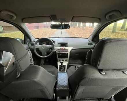 Білий Опель Астра, об'ємом двигуна 1.4 л та пробігом 286 тис. км за 4500 $, фото 5 на Automoto.ua