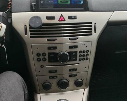 Белый Опель Астра, объемом двигателя 1.7 л и пробегом 281 тыс. км за 4200 $, фото 6 на Automoto.ua