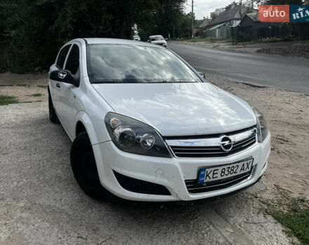 Белый Опель Астра, объемом двигателя 1.36 л и пробегом 250 тыс. км за 5300 $, фото 1 на Automoto.ua