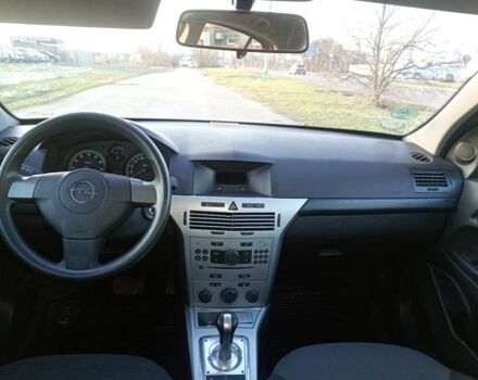 Белый Опель Астра, объемом двигателя 1.4 л и пробегом 185 тыс. км за 4750 $, фото 5 на Automoto.ua