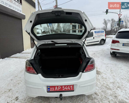 Белый Опель Астра, объемом двигателя 1.6 л и пробегом 194 тыс. км за 5999 $, фото 15 на Automoto.ua