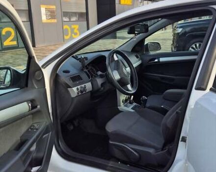 Білий Опель Астра, об'ємом двигуна 1.7 л та пробігом 213 тис. км за 5500 $, фото 8 на Automoto.ua