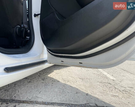 Белый Опель Астра, объемом двигателя 1.69 л и пробегом 285 тыс. км за 6500 $, фото 4 на Automoto.ua