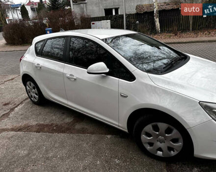 Белый Опель Астра, объемом двигателя 1.69 л и пробегом 330 тыс. км за 5800 $, фото 13 на Automoto.ua