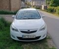 Белый Опель Астра, объемом двигателя 1.2 л и пробегом 296 тыс. км за 5000 $, фото 1 на Automoto.ua
