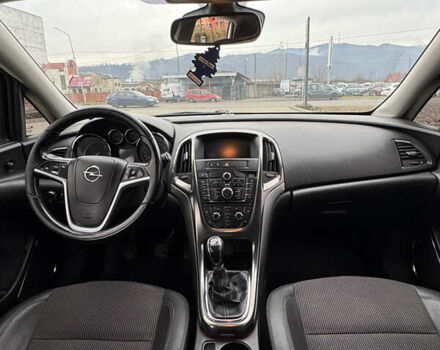 Белый Опель Астра, объемом двигателя 1.7 л и пробегом 250 тыс. км за 6500 $, фото 11 на Automoto.ua