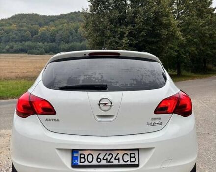 Опель Астра 2010 в Жовкве на Automoto.ua Белый Опель Астра, объемом двигателя 1.7 л и пробегом 180 тыс. км за 6800 $, фото 11 на Automoto.ua