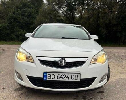 Белый Опель Астра, объемом двигателя 1.7 л и пробегом 184 тыс. км за 6500 $, фото 4 на Automoto.ua