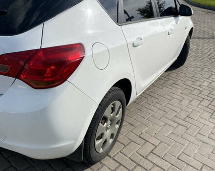 Белый Опель Астра, объемом двигателя 1.69 л и пробегом 285 тыс. км за 6500 $, фото 10 на Automoto.ua