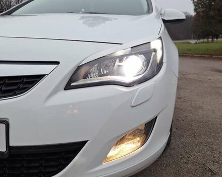 Белый Опель Астра, объемом двигателя 1.6 л и пробегом 179 тыс. км за 7800 $, фото 13 на Automoto.ua