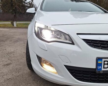 Белый Опель Астра, объемом двигателя 1.6 л и пробегом 179 тыс. км за 7800 $, фото 12 на Automoto.ua