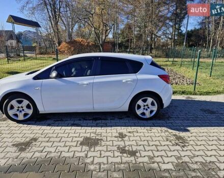 Белый Опель Астра, объемом двигателя 1.25 л и пробегом 229 тыс. км за 5000 $, фото 1 на Automoto.ua