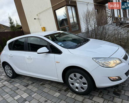 Белый Опель Астра, объемом двигателя 1.4 л и пробегом 234 тыс. км за 4950 $, фото 2 на Automoto.ua