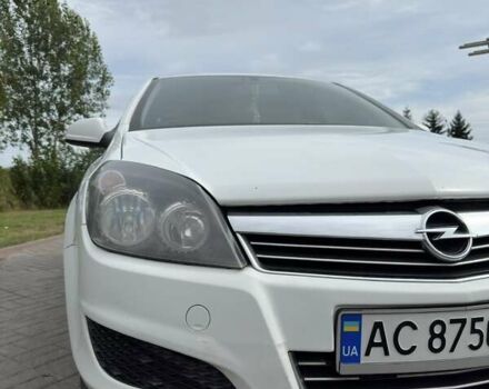 Белый Опель Астра, объемом двигателя 1.7 л и пробегом 204 тыс. км за 5800 $, фото 2 на Automoto.ua