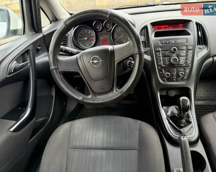 Белый Опель Астра, объемом двигателя 1.4 л и пробегом 234 тыс. км за 4950 $, фото 8 на Automoto.ua