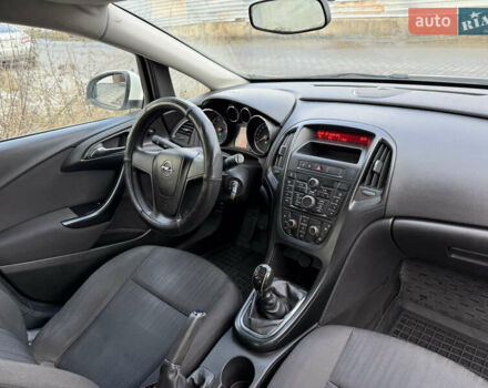 Белый Опель Астра, объемом двигателя 1.4 л и пробегом 234 тыс. км за 4950 $, фото 12 на Automoto.ua