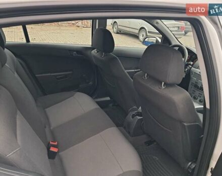 Білий Опель Астра, об'ємом двигуна 1.6 л та пробігом 184 тис. км за 6999 $, фото 12 на Automoto.ua