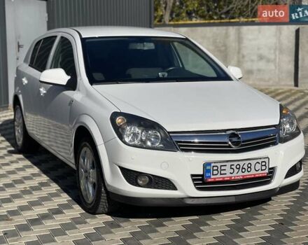 Белый Опель Астра, объемом двигателя 1.6 л и пробегом 182 тыс. км за 6400 $, фото 2 на Automoto.ua