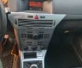 Белый Опель Астра, объемом двигателя 1.69 л и пробегом 288 тыс. км за 5300 $, фото 7 на Automoto.ua