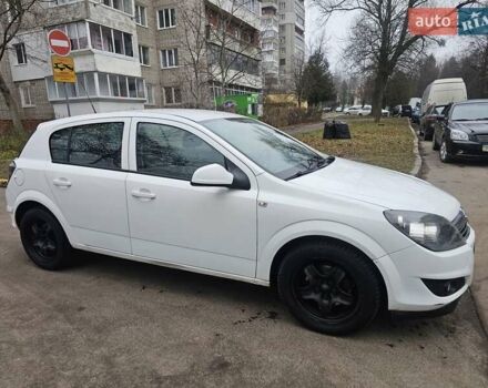 Белый Опель Астра, объемом двигателя 1.6 л и пробегом 242 тыс. км за 3750 $, фото 11 на Automoto.ua