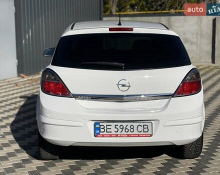 Белый Опель Астра, объемом двигателя 1.6 л и пробегом 182 тыс. км за 6400 $, фото 7 на Automoto.ua
